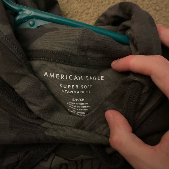 American Eagle Sweater - Picture 3 of 4